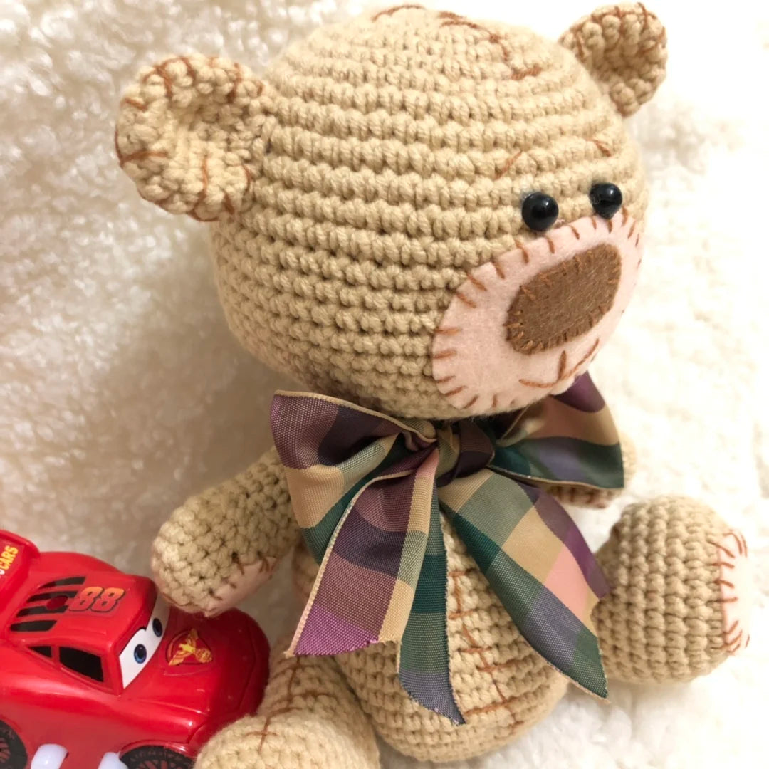 Lovely handmade bear doll Crochet toy gift, wool knitted doll birthday gift for children (finished product, non-DIY)