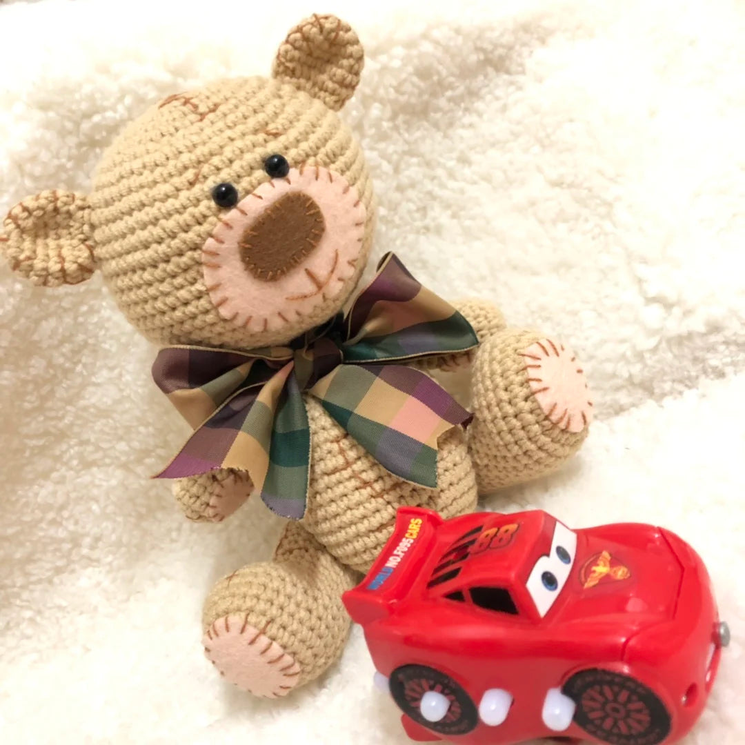 Lovely handmade bear doll Crochet toy gift, wool knitted doll birthday gift for children (finished product, non-DIY)